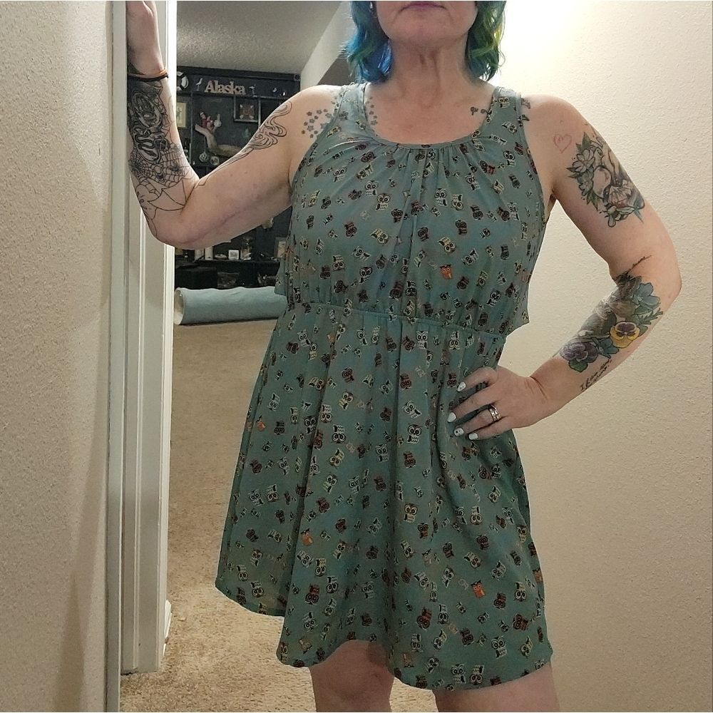 Cut out back owl print dress